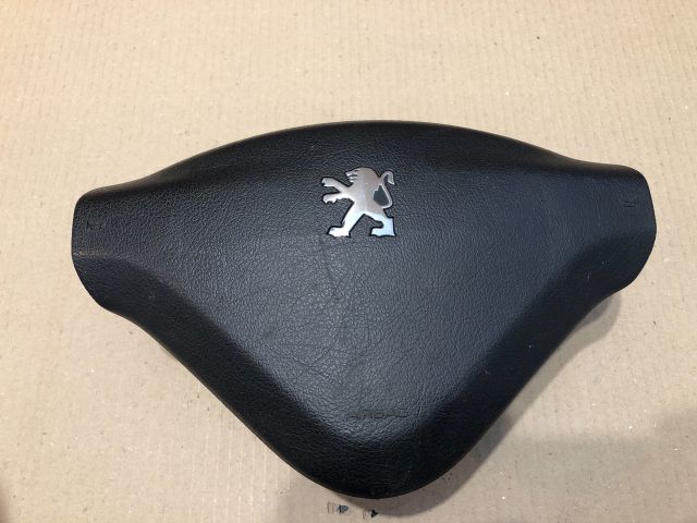 bontott PEUGEOT 207 Kormánylégzsák