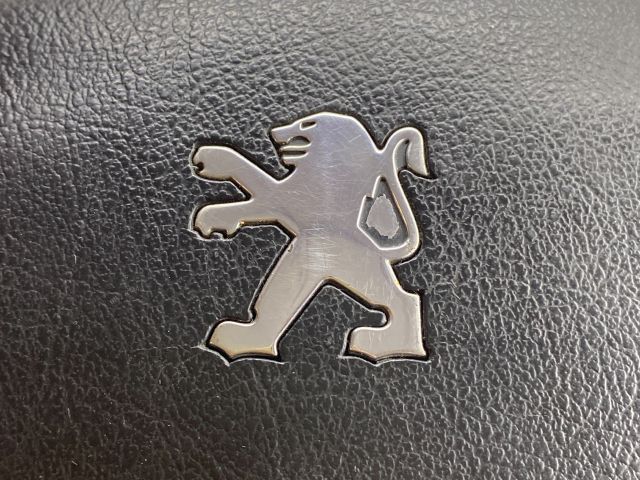 bontott PEUGEOT 207 Kormánylégzsák