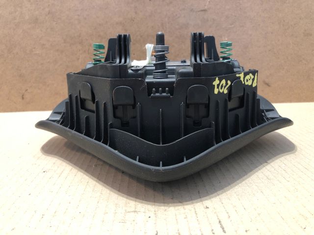 bontott PEUGEOT 207 Kormánylégzsák