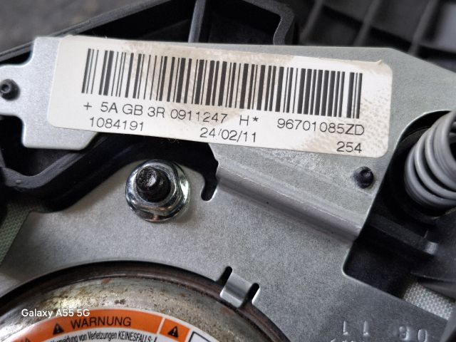 bontott PEUGEOT 207 Kormánylégzsák