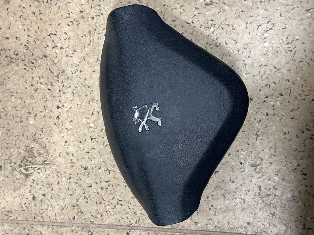 bontott PEUGEOT 207 Kormánylégzsák