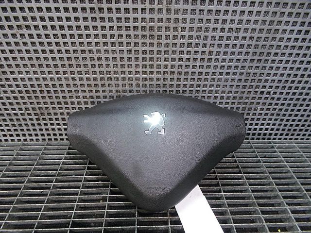 bontott PEUGEOT 207 Kormánylégzsák