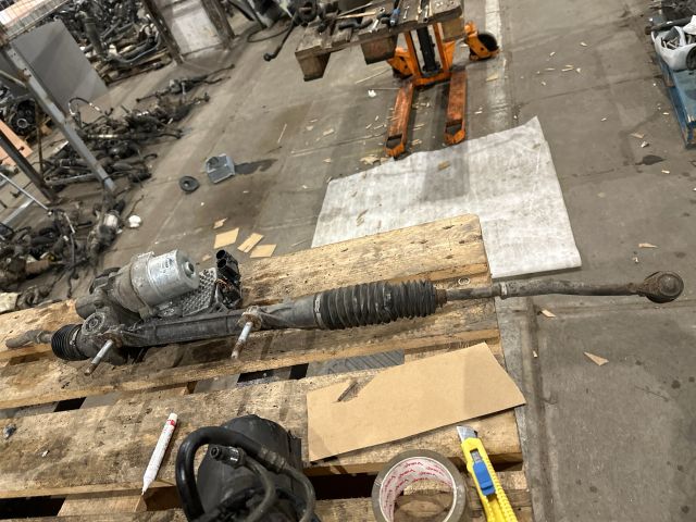 bontott PEUGEOT 207 Kormánymű Szervós