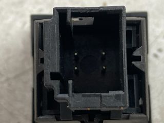 bontott PEUGEOT 207 Központizár Kapcsoló