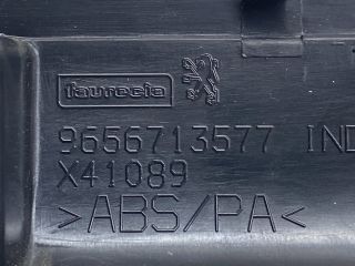 bontott PEUGEOT 207 Központizár Kapcsoló