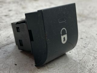 bontott PEUGEOT 207 Központizár Kapcsoló