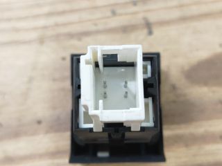 bontott PEUGEOT 207 Központizár Kapcsoló