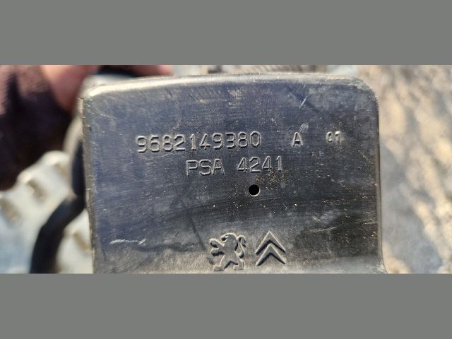 bontott PEUGEOT 207 Légbeömlő