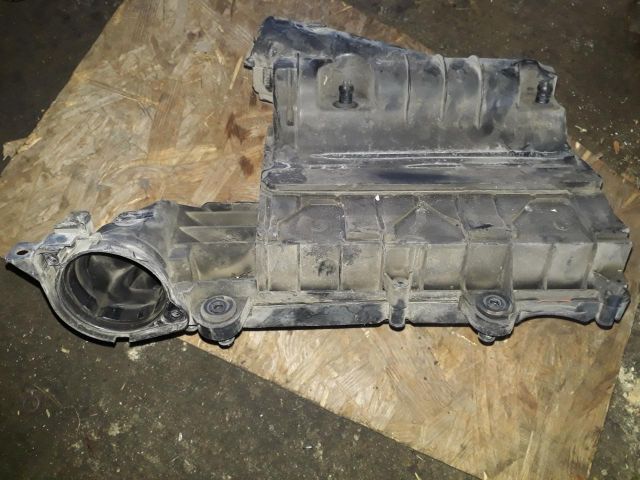 bontott PEUGEOT 207 Légszűrő Ház