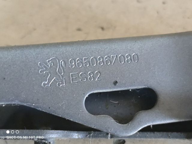 bontott PEUGEOT 207 Motorháztető Bal Zsanér