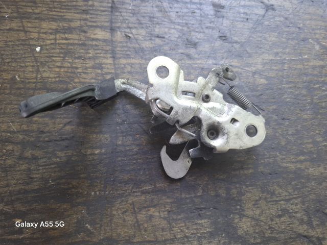 bontott PEUGEOT 207 Motorháztető Zárszerkezet