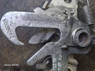 bontott PEUGEOT 207 Motorháztető Zárszerkezet