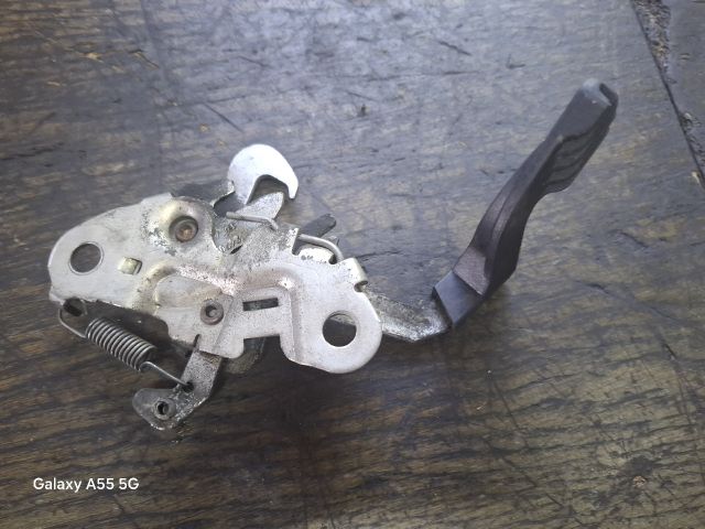 bontott PEUGEOT 207 Motorháztető Zárszerkezet