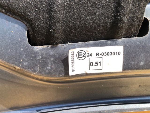 bontott PEUGEOT 207 Motorháztető