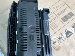 bontott PEUGEOT 207 Multifunkciós Kijelző Keret