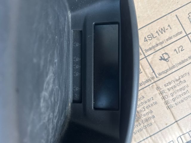 bontott PEUGEOT 207 Multifunkciós Kijelző Keret