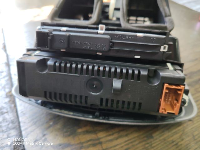 bontott PEUGEOT 207 Multifunkciós Kijelző