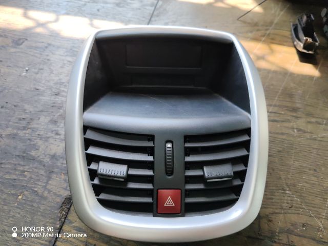 bontott PEUGEOT 207 Multifunkciós Kijelző