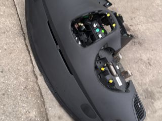 bontott PEUGEOT 207 Műszerfal Héj