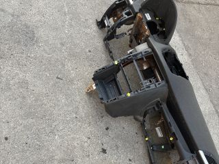 bontott PEUGEOT 207 Műszerfal Héj