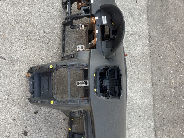 bontott PEUGEOT 207 Műszerfal Héj