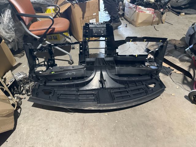 bontott PEUGEOT 207 Műszerfal Héj