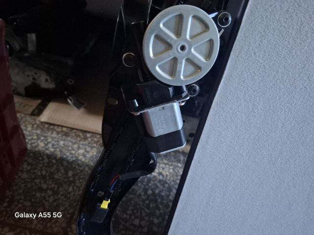 bontott PEUGEOT 207 Panoráma Tető