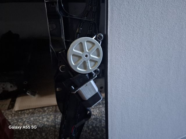 bontott PEUGEOT 207 Panoráma Tető