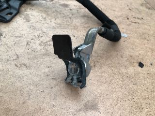 bontott PEUGEOT 207 Pozitív Kábel Elosztó