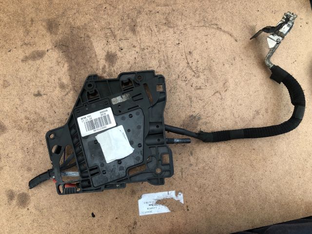 bontott PEUGEOT 207 Pozitív Kábel Elosztó