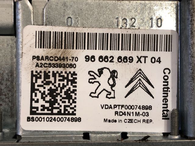 bontott PEUGEOT 207 Rádió / CD