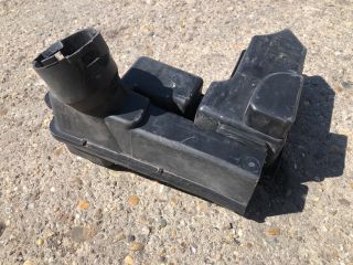 bontott PEUGEOT 207 Szívás Zaj Csökkentő Doboz