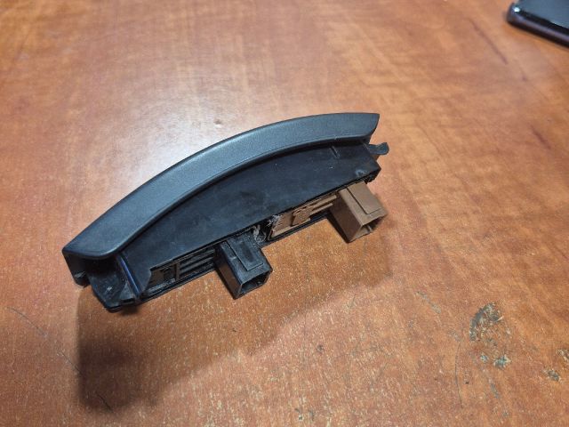 bontott PEUGEOT 207 Tetőablak Kapcsoló