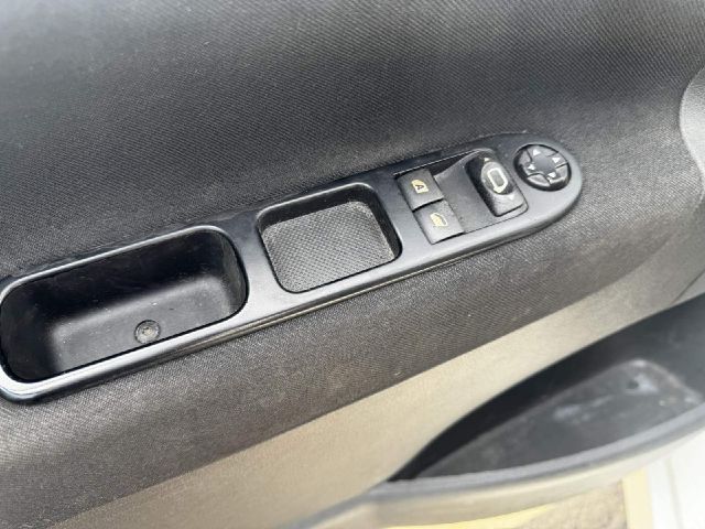 bontott PEUGEOT 207 Tetőkárpit