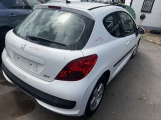 bontott PEUGEOT 207 Tetőkárpit