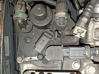 bontott PEUGEOT 207 Üzemanyagszűrő Ház