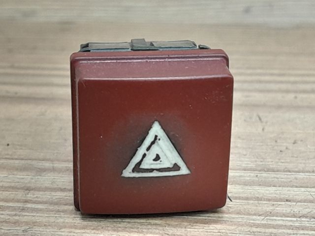 bontott PEUGEOT 207 Vészvillogó Kapcsoló