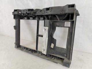 bontott PEUGEOT 207 Vízhűtő Radiátor Tartó