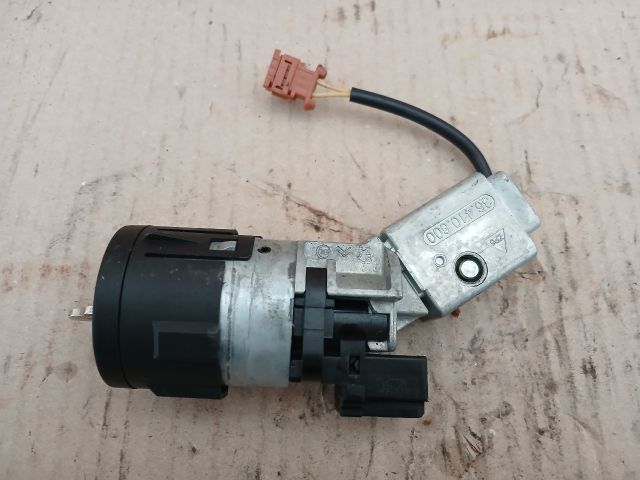 bontott PEUGEOT 207 Zárbetét Szett