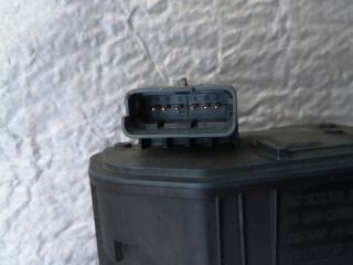 bontott PEUGEOT 208 Fojtószelep (Elektromos)