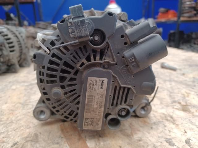 bontott PEUGEOT 208 Generátor