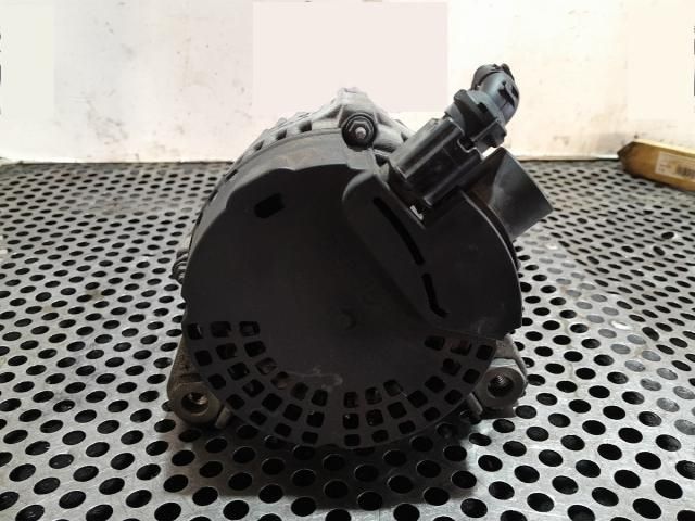 bontott PEUGEOT 208 Generátor