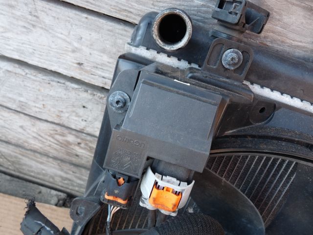 bontott PEUGEOT 208 Hűtő Ventilátor(ok), Radiátor(ok) Szett