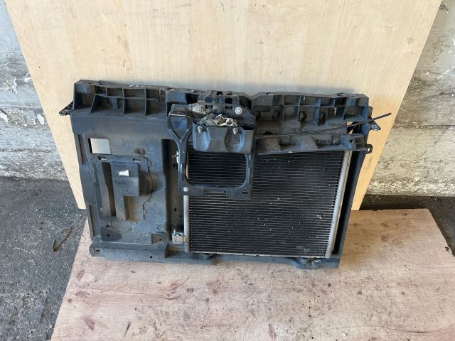 bontott PEUGEOT 208 Komplett Homlokfal (Részeivel)