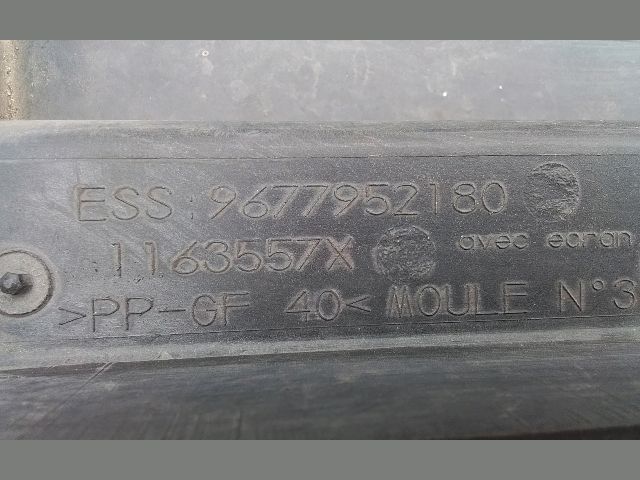 bontott PEUGEOT 208 Komplett Homlokfal (Részeivel)