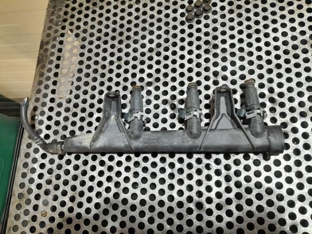 bontott PEUGEOT 208 Közösnyomócső