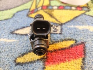 bontott PEUGEOT 208 Porlasztó (1 db)