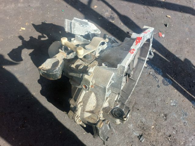 bontott PEUGEOT 208 Váltó (Mechanikus)