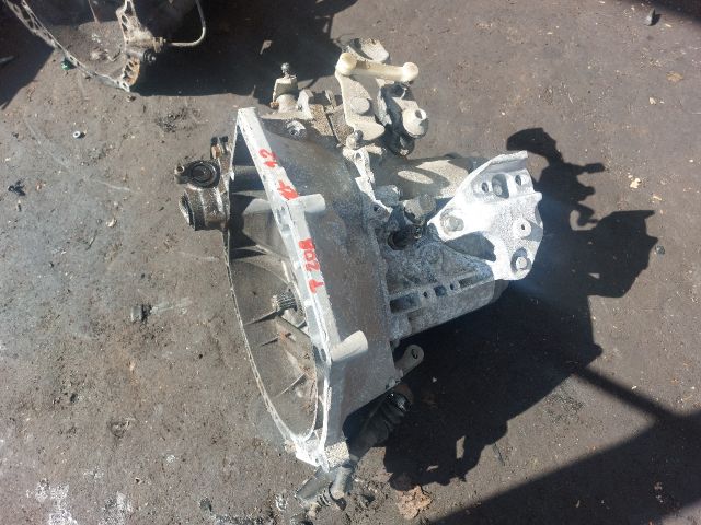 bontott PEUGEOT 208 Váltó (Mechanikus)