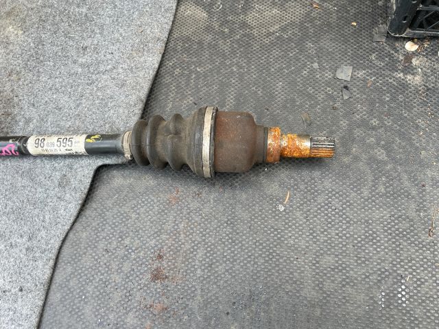 bontott PEUGEOT 208 Bal Féltengely